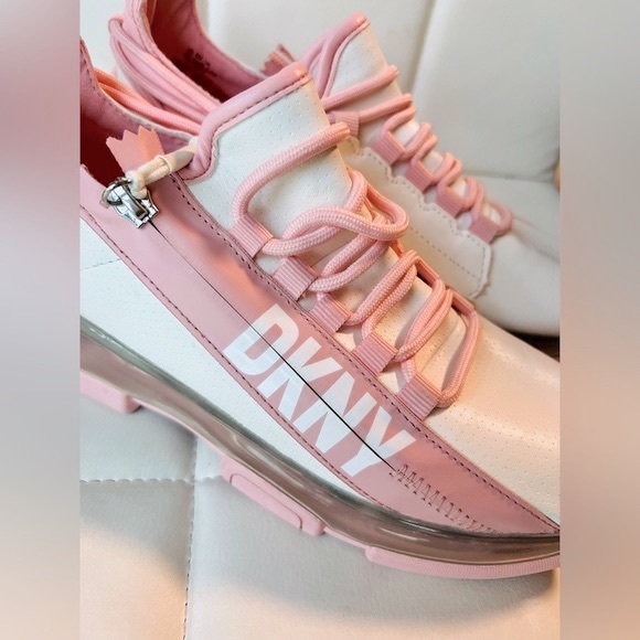 Dkny Women's Tokyo Lace-Up Zip Sneakers in White Rosewater Pink size 8. - Picture 3 of 12